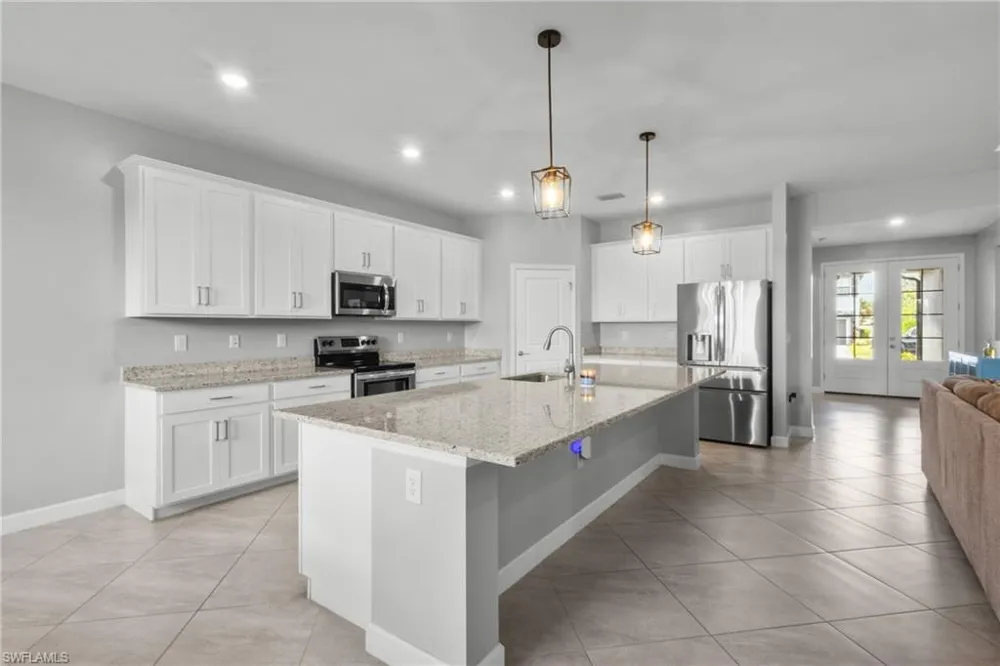11387 Canopy Loop Fort Myers, FL 33913