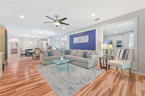 14919 Edgewater Circle