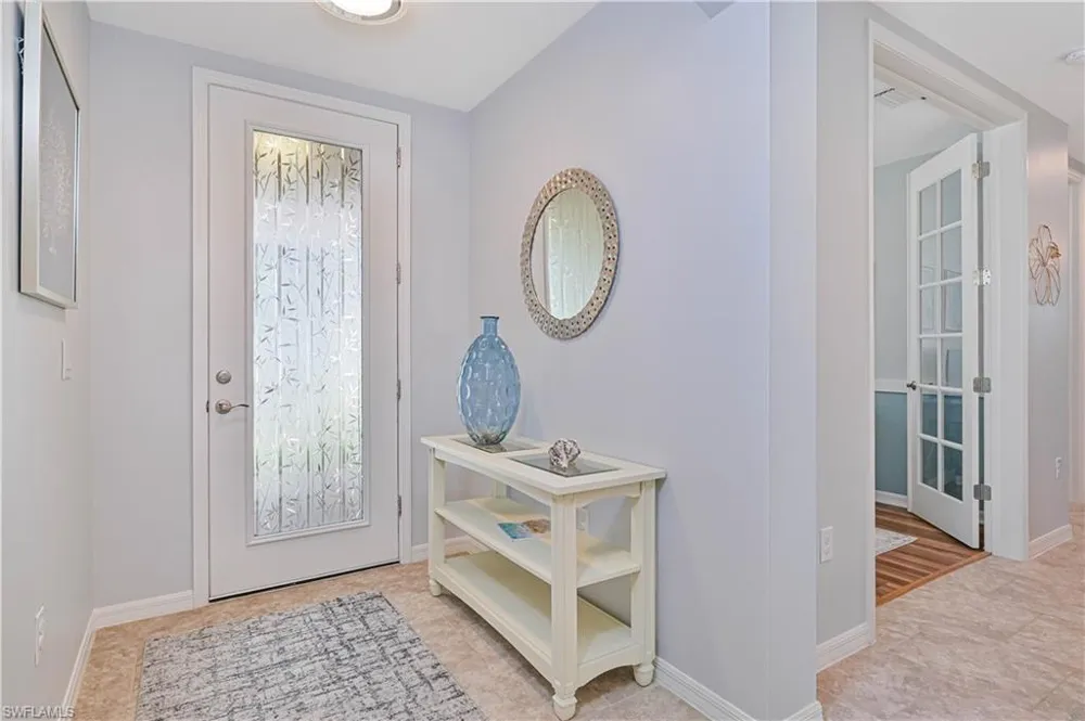 14919 Edgewater Circle Naples, FL 34114