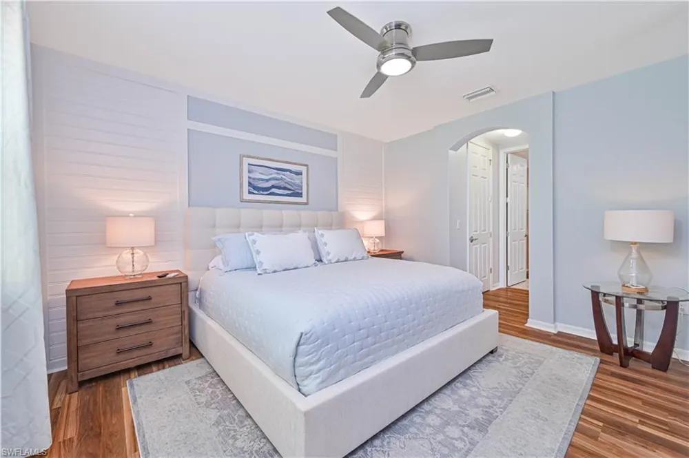 14919 Edgewater Circle Naples, FL 34114