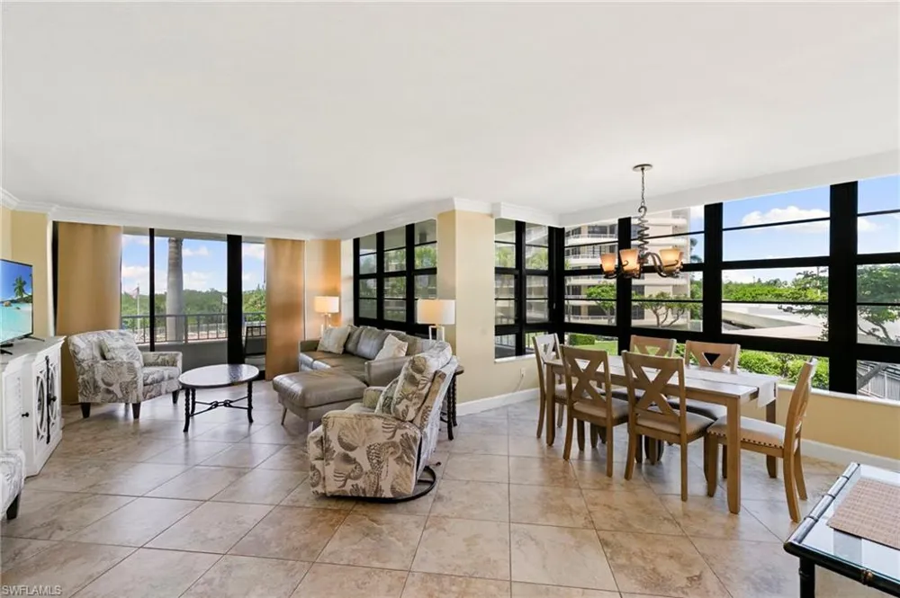 380 Seaview Court #203 Marco Island, FL 34145
