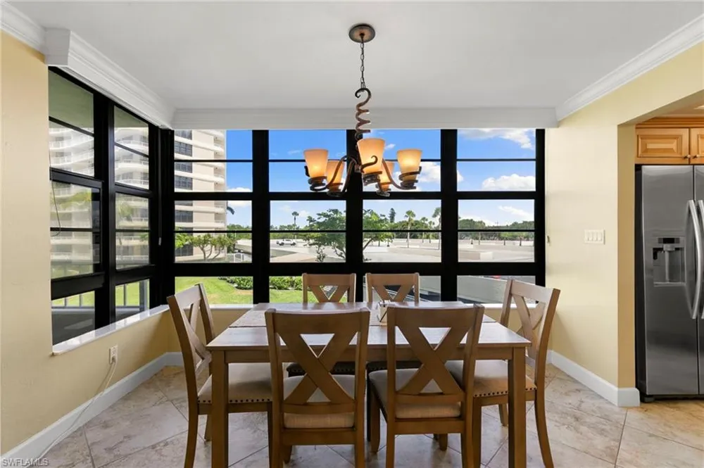 380 Seaview Court #203 Marco Island, FL 34145