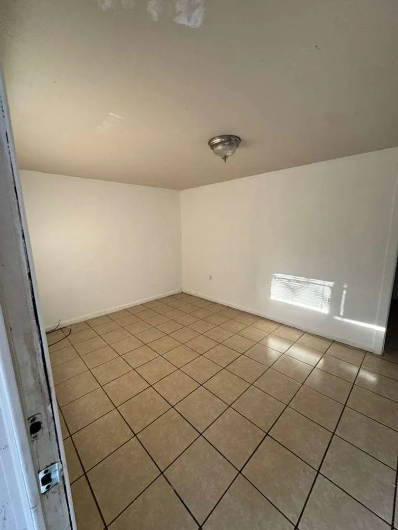 116 6th Avenue Nederland, TX 77627