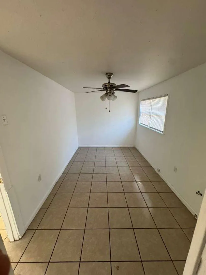 116 6th Avenue Nederland, TX 77627
