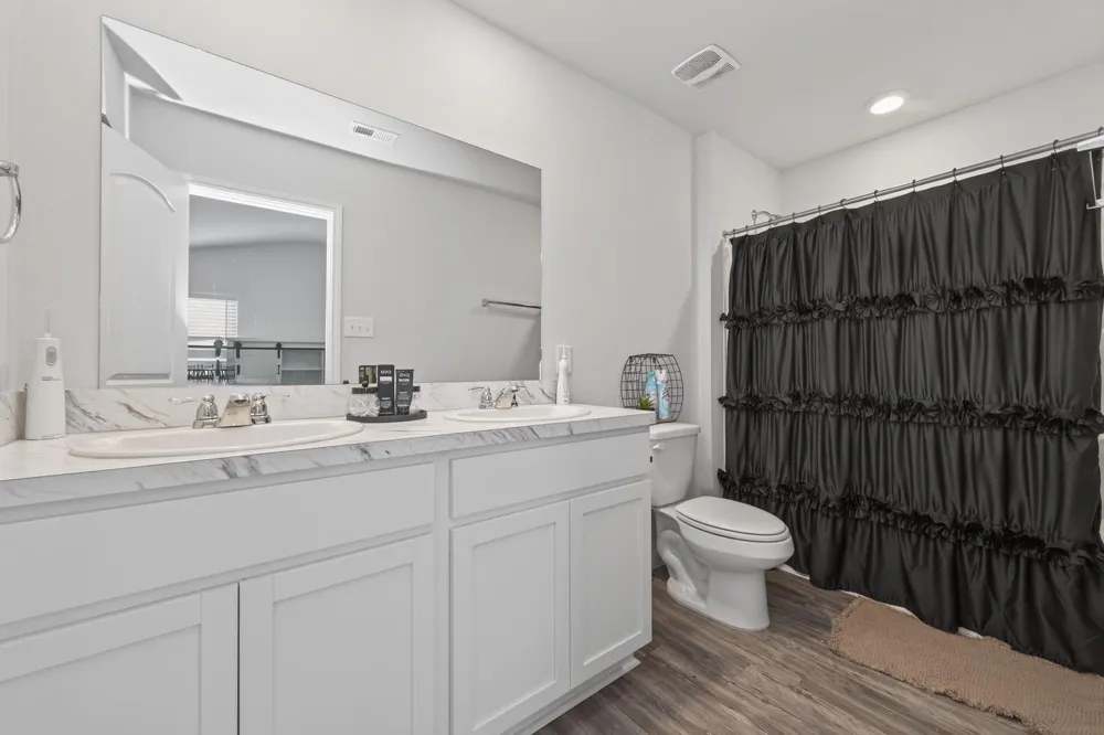 72 County Road 51028 Cleveland, TX 77327
