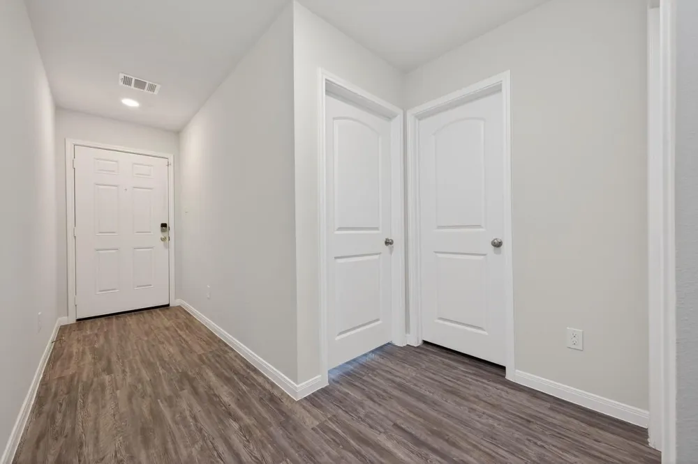 72 County Road 51028 Cleveland, TX 77327