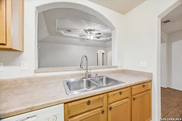 10419 ALSFELD RNCH Helotes, TX 78023