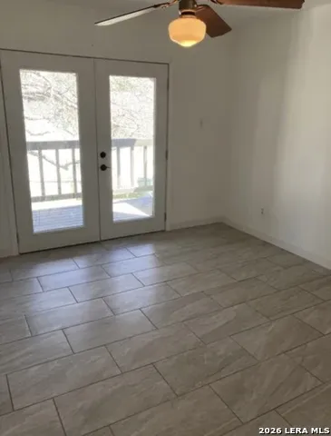 195 Gallagher Dr #18 Canyon Lake, TX 78133
