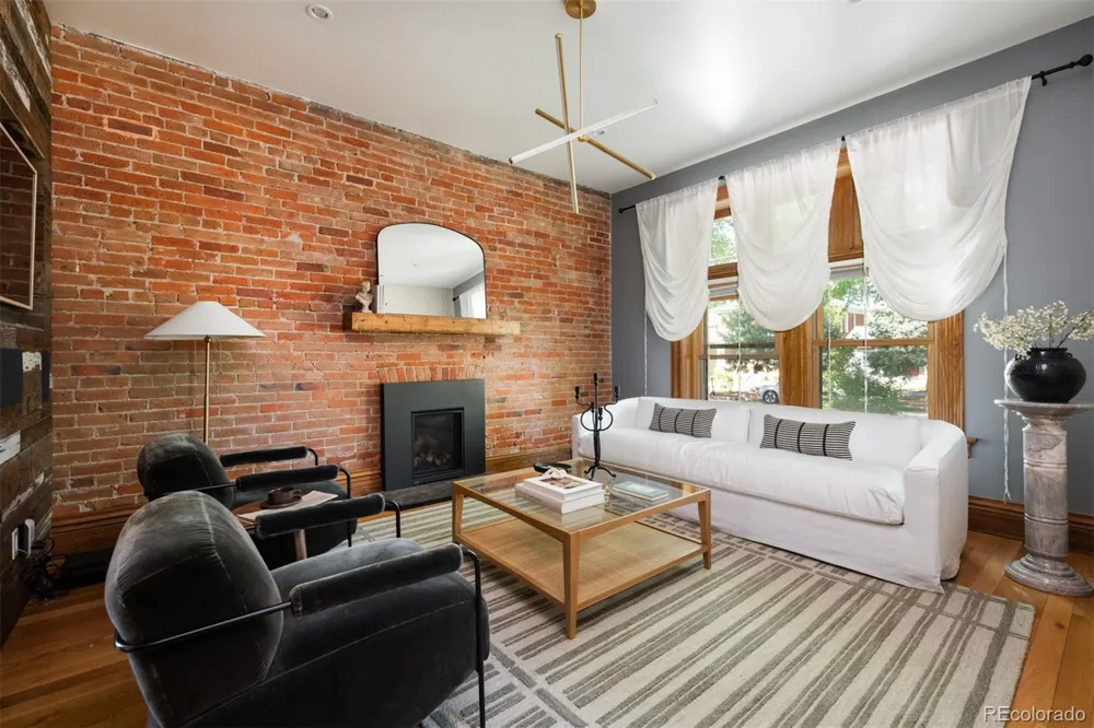 2536 Gilpin Street Denver, CO 80205