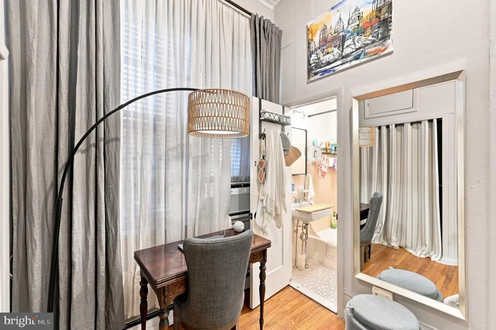 265 S 9TH #1M Philadelphia, PA 19107