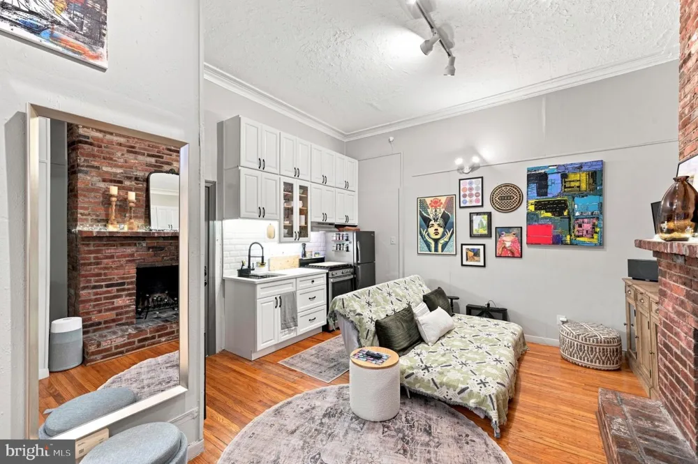 265 S 9TH #1M Philadelphia, PA 19107
