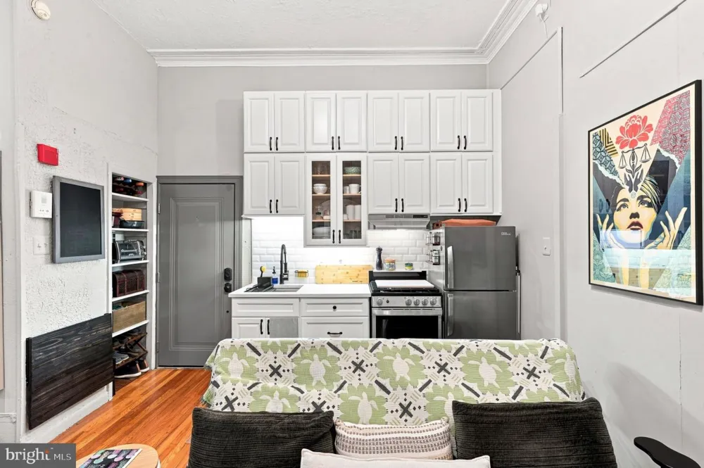 265 S 9TH #1M Philadelphia, PA 19107