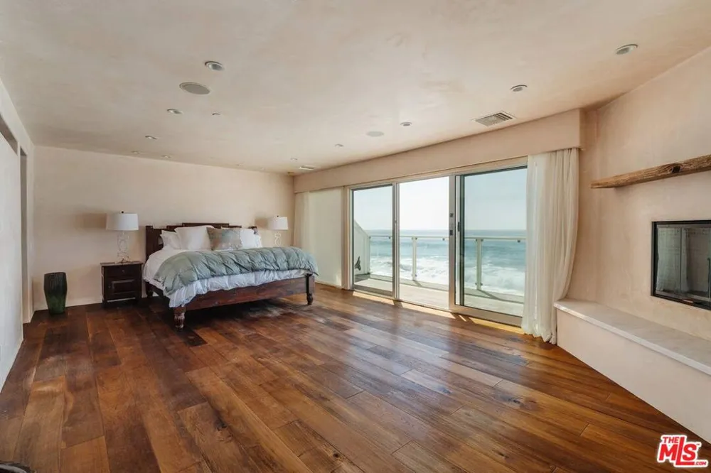 25124 Malibu Road Malibu, CA 90265