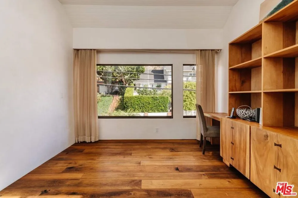 25124 Malibu Road Malibu, CA 90265