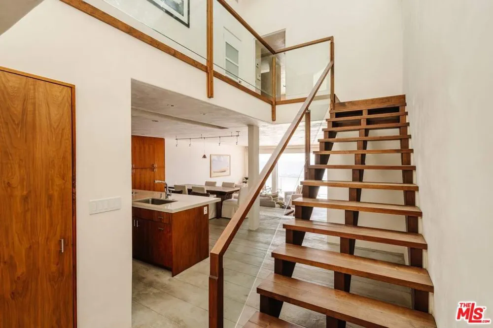 25124 Malibu Road Malibu, CA 90265