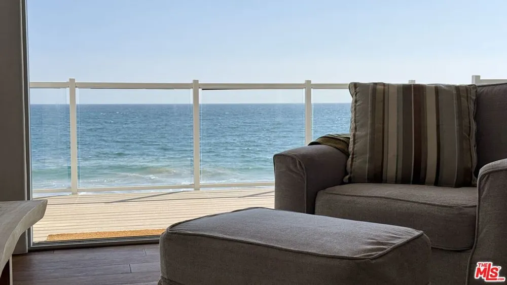 25124 Malibu Road Malibu, CA 90265