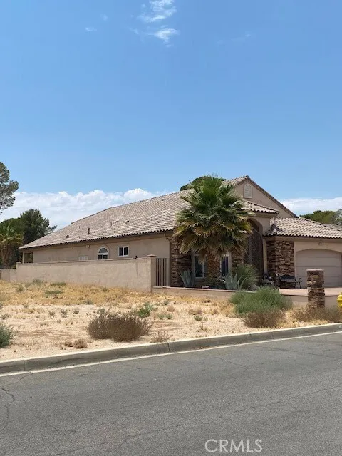 15035 Tournament Drive Helendale, CA 92342