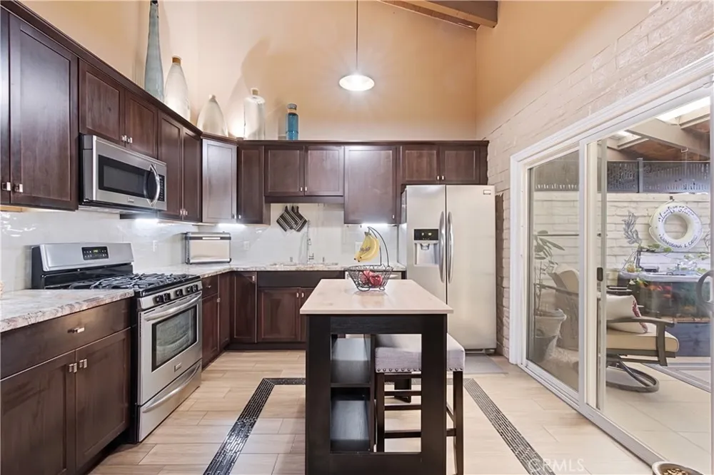 5046 Lakeview Avenue #24 Yorba Linda, CA 92886