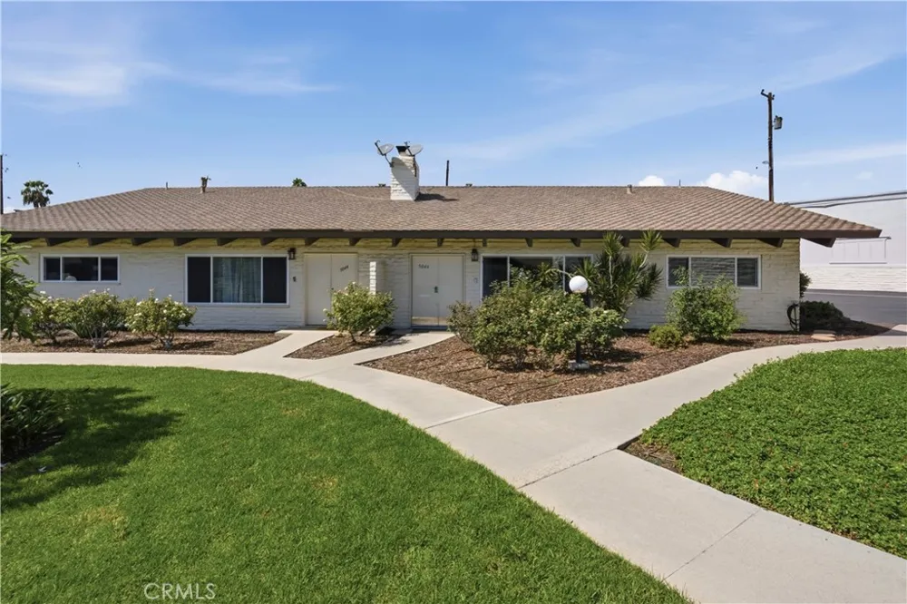5046 Lakeview Avenue #24 Yorba Linda, CA 92886
