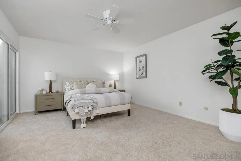 8233 Caminito Maritimo La Jolla, CA 92037