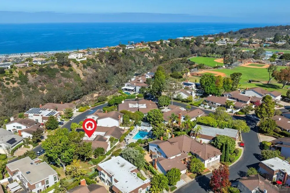 8233 Caminito Maritimo La Jolla, CA 92037