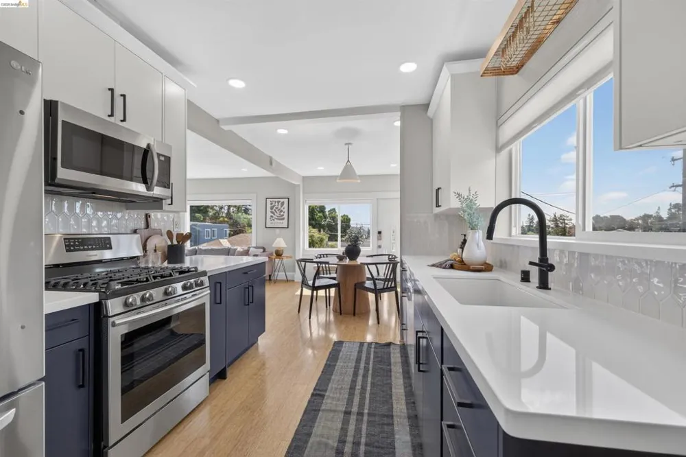 3701 Green Acre Rd Oakland, CA 94619