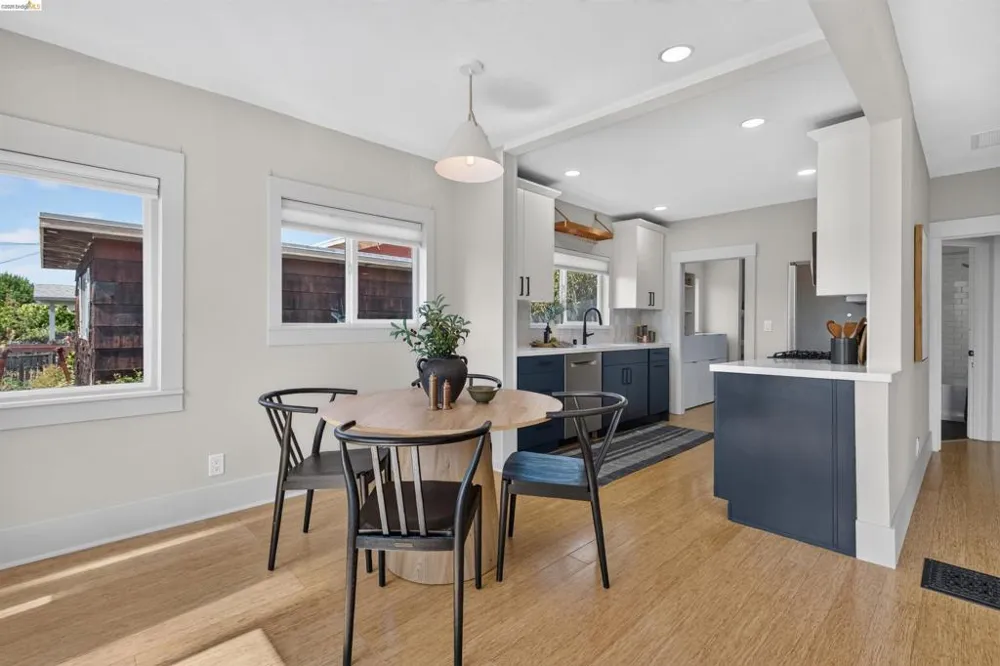 3701 Green Acre Rd Oakland, CA 94619
