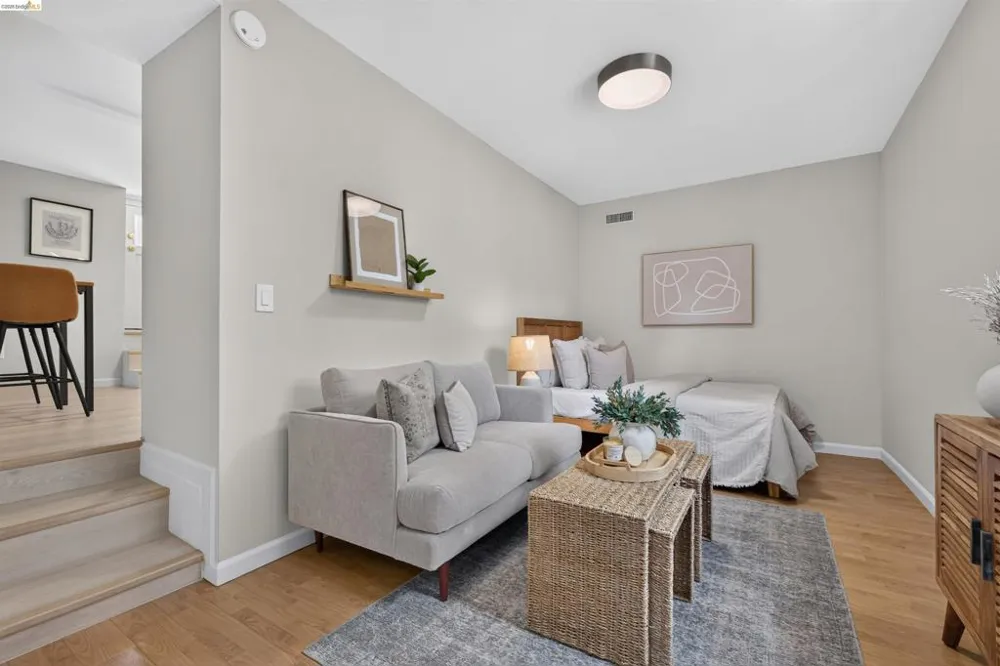 3701 Green Acre Rd Oakland, CA 94619