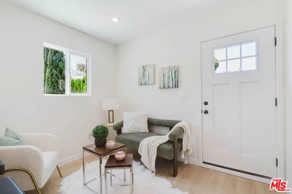 13245 Calcutta Street Los Angeles, CA 91342