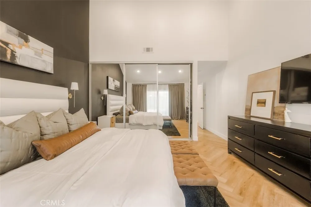 189 S Solana Drive #1 Orange, CA 92869