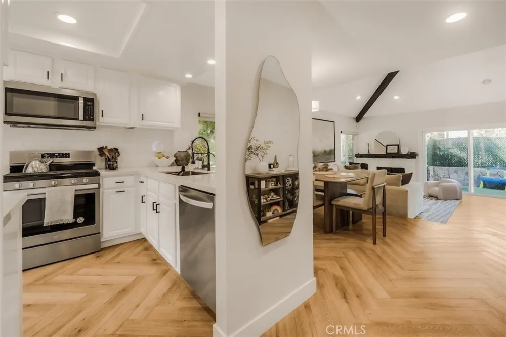 189 S Solana Drive #1 Orange, CA 92869