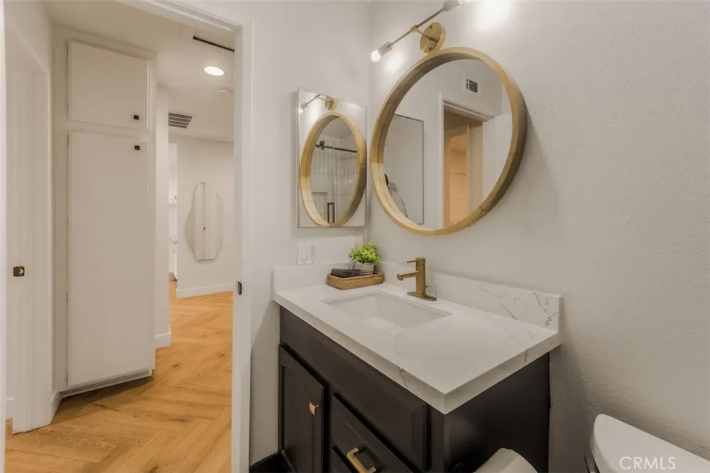 189 S Solana Drive #1 Orange, CA 92869
