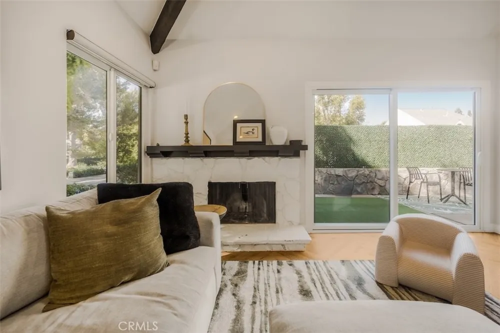 189 S Solana Drive #1 Orange, CA 92869