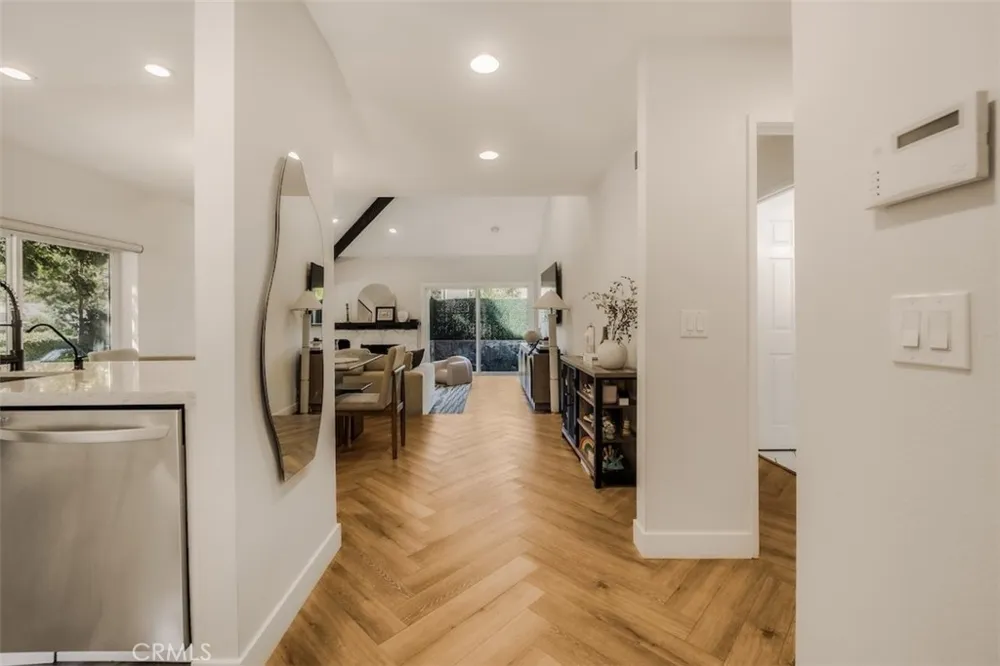 189 S Solana Drive #1 Orange, CA 92869