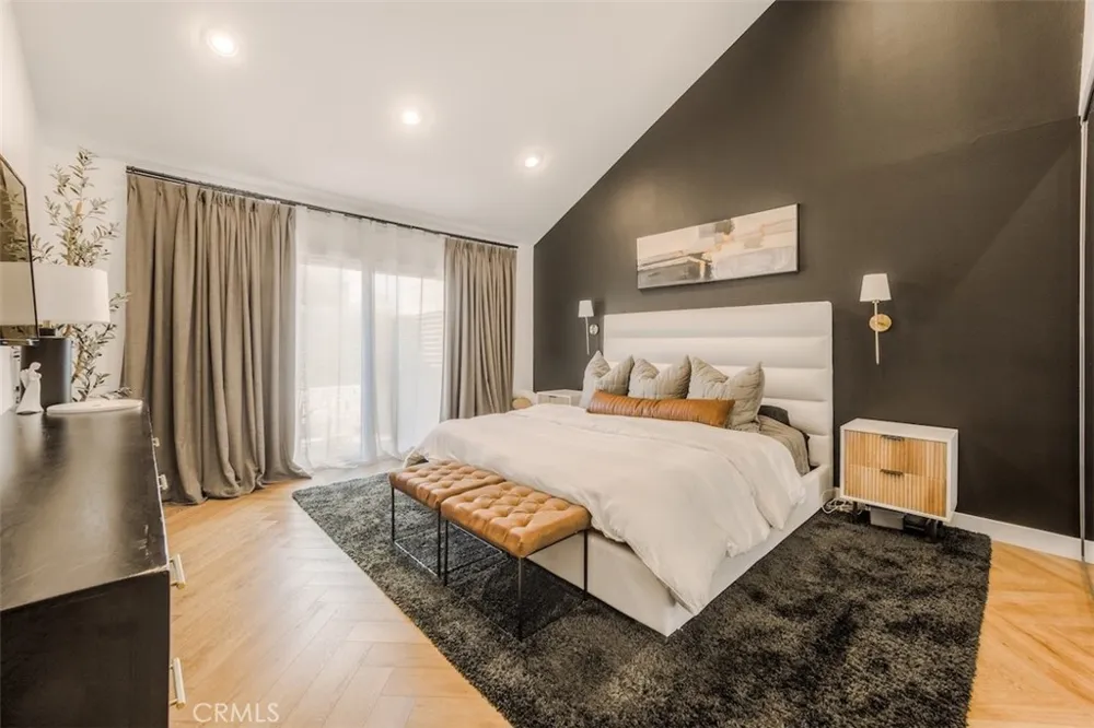 189 S Solana Drive #1 Orange, CA 92869