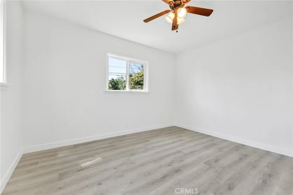 1136 E 71st Long Beach, CA 90805