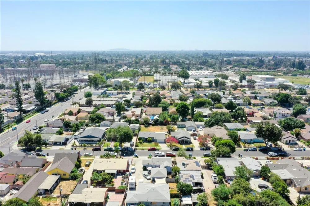 1136 E 71st Long Beach, CA 90805