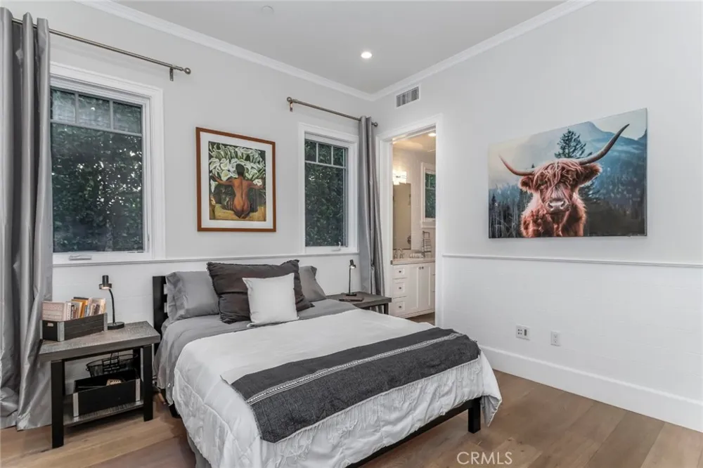 14234 Greenleaf Street Sherman Oaks, CA 91423