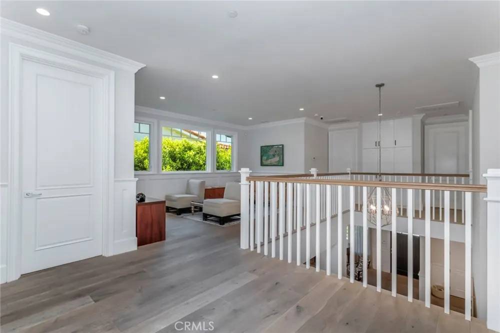 14234 Greenleaf Street Sherman Oaks, CA 91423