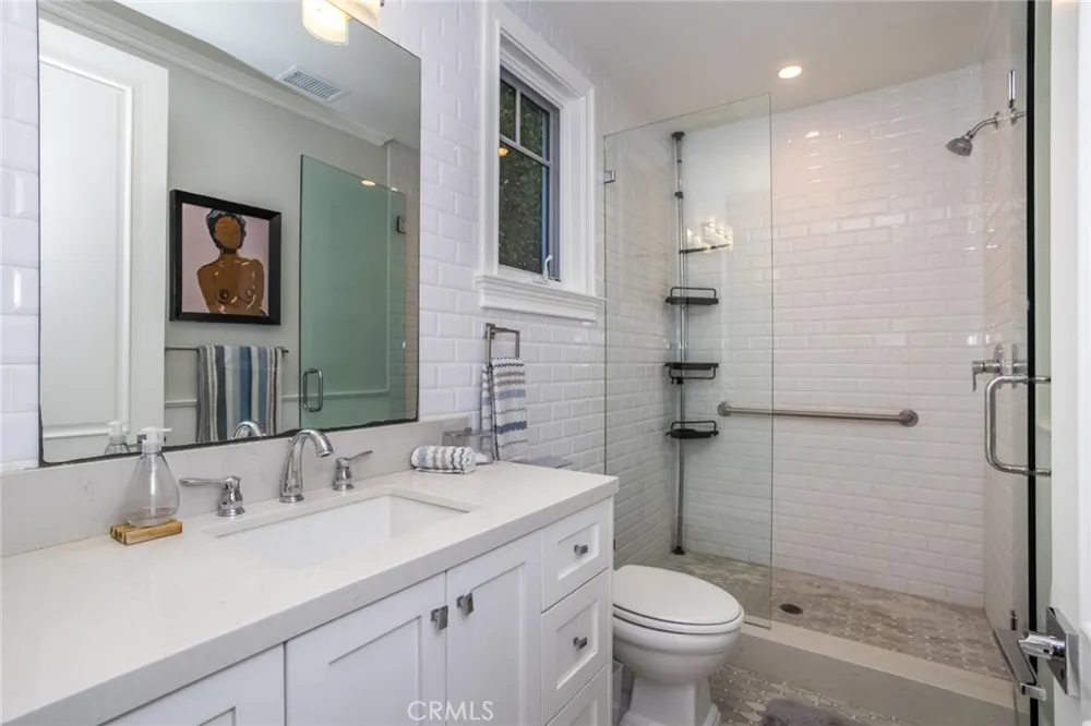 14234 Greenleaf Street Sherman Oaks, CA 91423