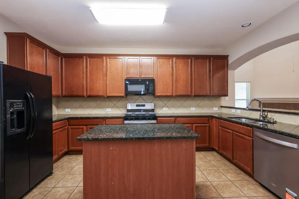 6135 Carver Pines Drive Katy, TX 77494