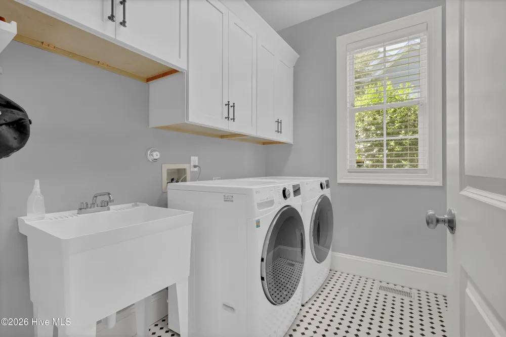 8784 Tilbury Drive Wilmington, NC 28411