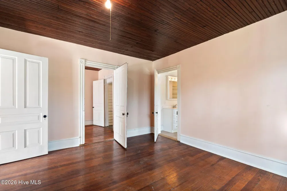 102 Oak Street Chadbourn, NC 28431