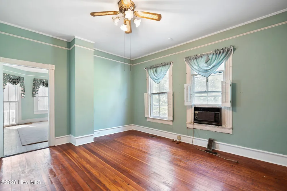 102 Oak Street Chadbourn, NC 28431