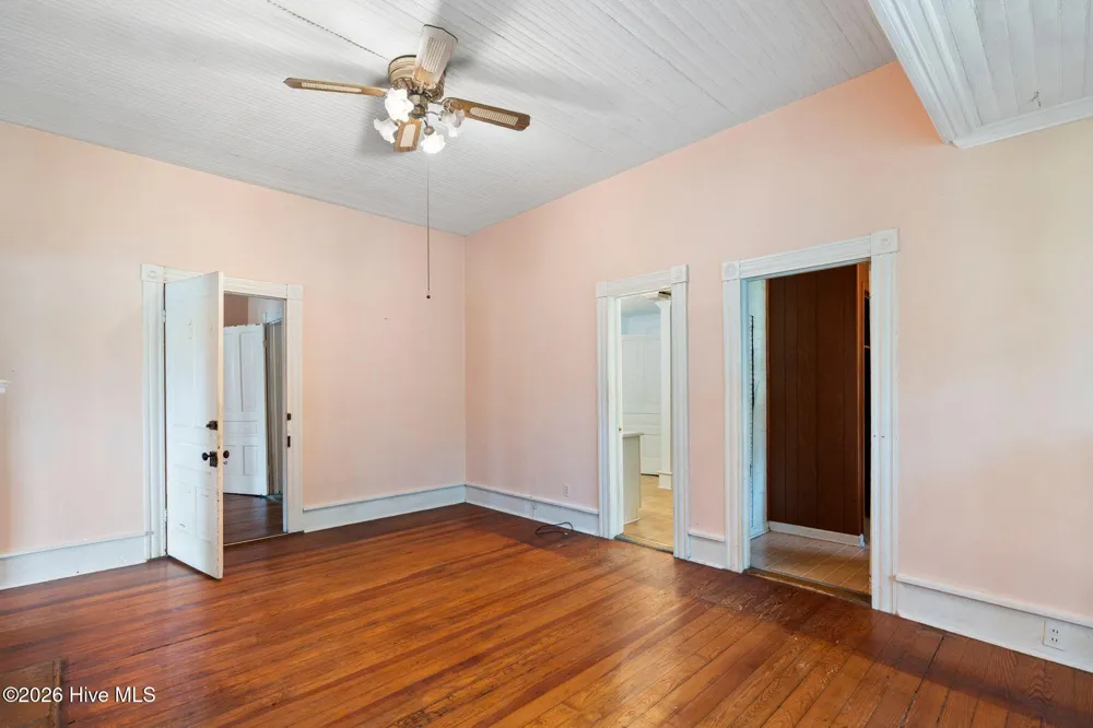 102 Oak Street Chadbourn, NC 28431