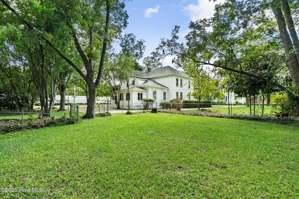 102 Oak Street Chadbourn, NC 28431