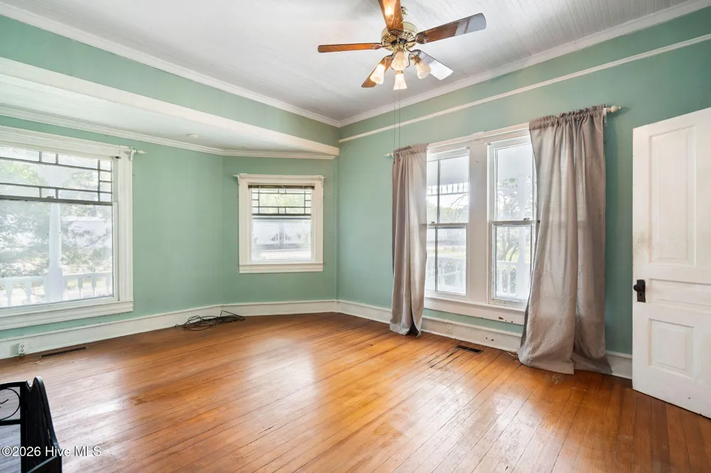 102 Oak Street Chadbourn, NC 28431
