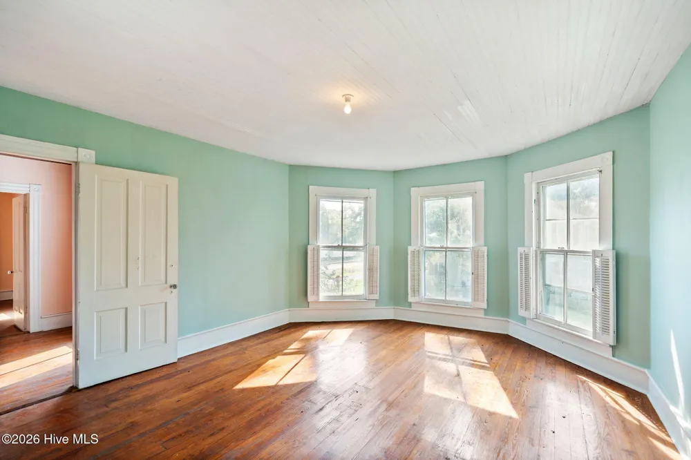 102 Oak Street Chadbourn, NC 28431