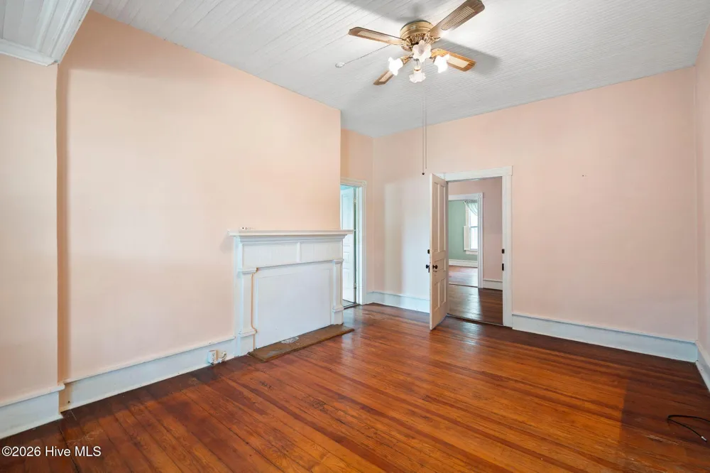 102 Oak Street Chadbourn, NC 28431