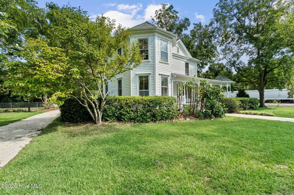 102 Oak Street Chadbourn, NC 28431